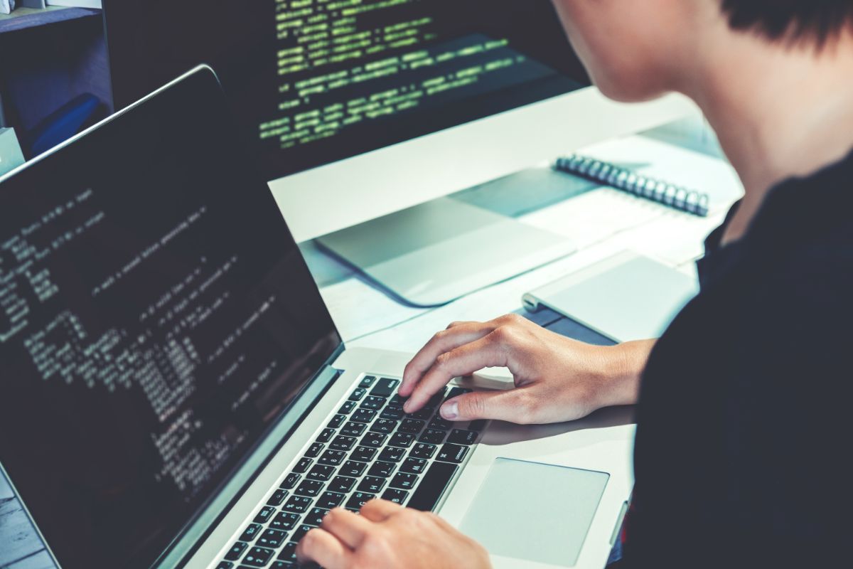 devenir un développeur web en 2023
